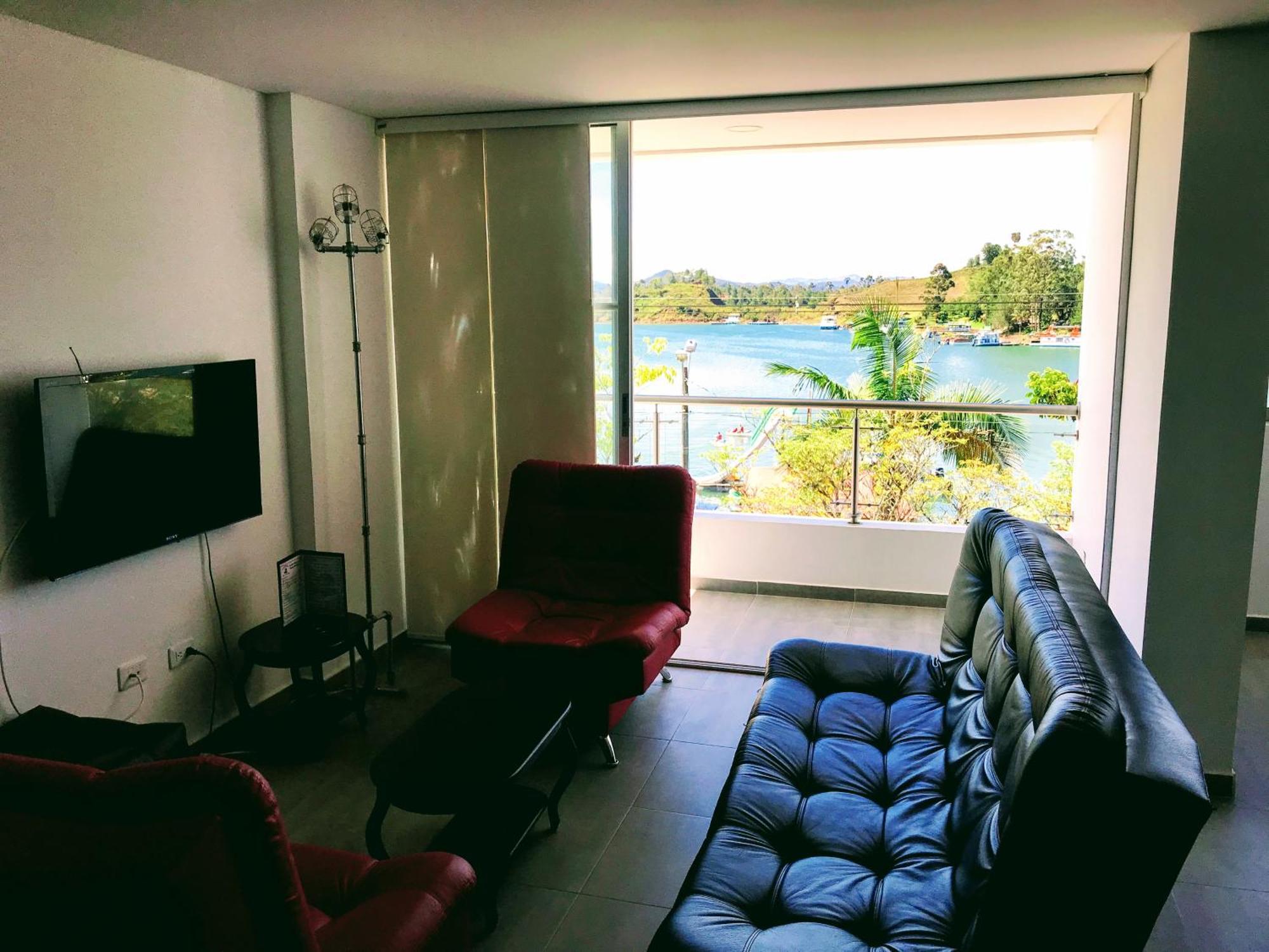 Aptos Vista Al Embalse, Frente Al Lago, Restaurantes, Bares Guatapé Szoba fotó