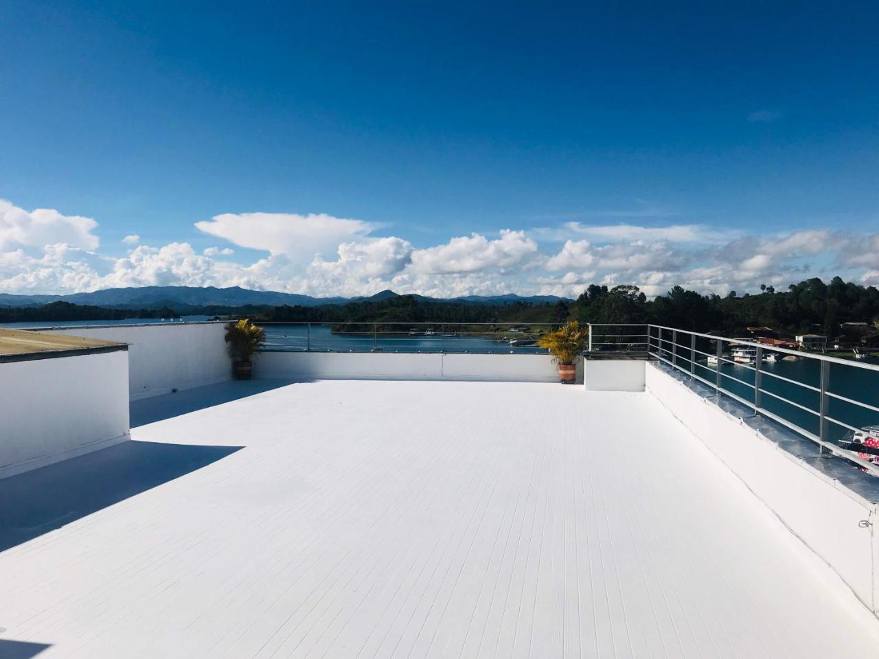 Aptos Vista Al Embalse, Frente Al Lago, Restaurantes, Bares Guatapé Kültér fotó